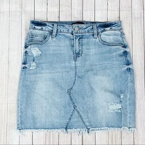 Celebrity Pink Light Blue Jean Skirt Size 7/28